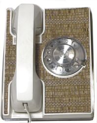 Square WE Exeter phone with grass mat cover